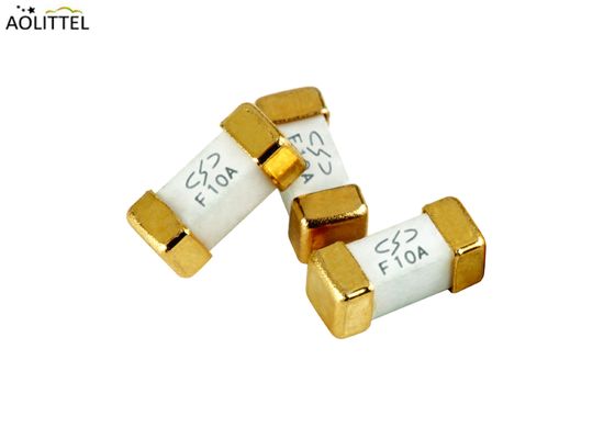 fusibile Resettable del supporto di superficie di 6.1x2.5x2.5mm, ente ceramico della metropolitana del fusibile 1a di Smd