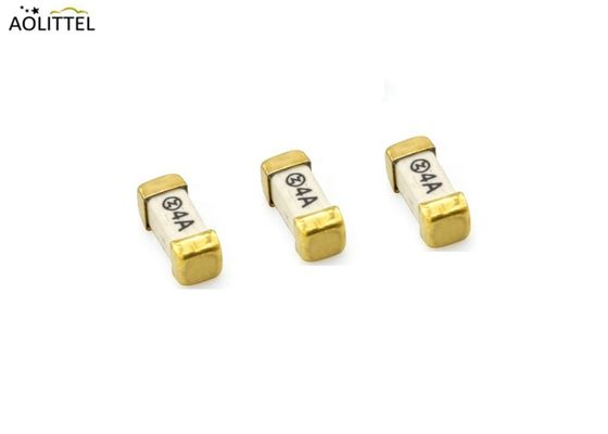 Il colpo veloce metrico 4 dell'equivalente 6125 del fusibile SSQ 4 di bel 125 un supporto della superficie di VCA 125 VCC fonde SFE1400 con il nastro placcato