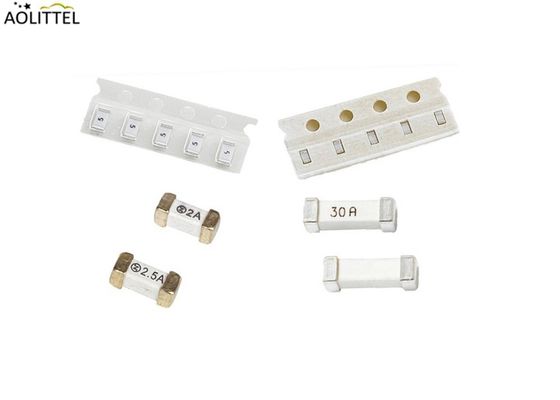 il supporto quadrato Rapido agente della superficie di forma del mattone di 6.3A 300VAC 2410 SMD fonde SSF1630 per l'alimentazione elettrica