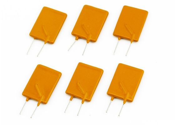 La tensione di linea ha valutato il fusibile Resettable radiale TRM075 0.75A 240V dei dispositivi LVR075S-2 ptc per le zavorre di illuminazione del LED