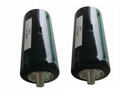 Condensatori eccellenti elettrici del condensatore 2.7V 3000F di strato di EDLC doppi con l'esr basso terminale infilato Ultracapacitors