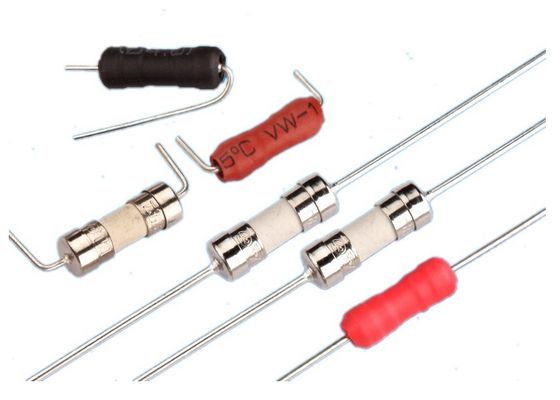 Valvola a cartuccia miniatura 250V 3.6x10mm 5x20mm del colpo di IEC del fusibile ceramico veloce 6x30mm standard della metropolitana 5A per illuminazione divina