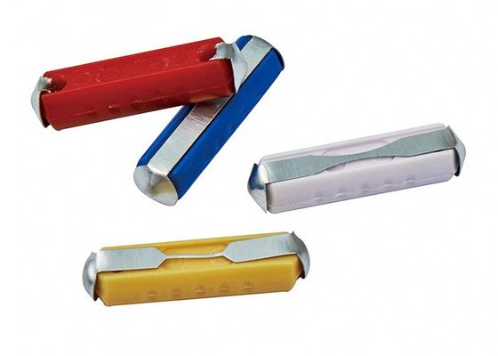 Il fusibile automatico europeo in lega di zinco standard 32VDC 5A-40A della bachelite 6x24mm di DIN72581 GBC per la lama automatica dell'automobile automobilistica di UE fonde