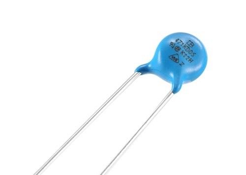 L'UL ha approvato il varistore transitorio degli assorbitori dell'impulso di ZNR 05D471K 5mm 470V 300VAC 385VDC 800A 0.1W 21J