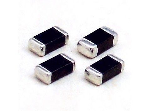 5750 5650 Surface Mount Multilayer Metal Oxide Varistors MLV MVR2220-391G 5.7x5mm 391V 500A Transient Surge Suppressors