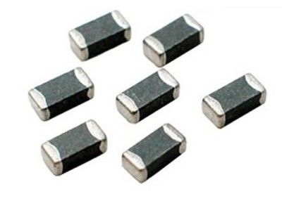 Alti induttori a più strati conduttivi del chip della perla di ferrite della bobina di Q 0402 0603 0805 1206 1-300mA 0.047-100uH corrente Inductanc