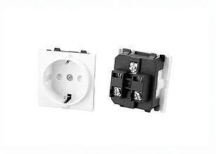 Incavo di potenza europea della parete della spina dello sbocco standard di CA Schuko della spina di BACCANO 49 440 UE singolo RG-02 250V 16A IP20 impermeabile