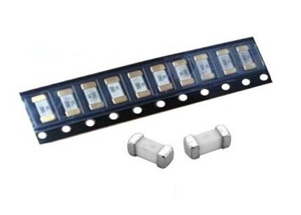 Tipo STABILITO placcato argento UL ceramica del fusibile 3A 125V 2.6mmx6.1mm PSE CSA del supporto della superficie del quadrato lento SMD del colpo