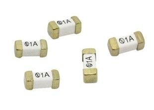 Tipo STABILITO placcato argento UL ceramica del fusibile 3A 125V 2.6mmx6.1mm PSE CSA del supporto della superficie del quadrato lento SMD del colpo