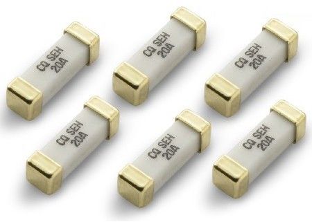 L'UL ha approvato il fusibile di superficie del supporto placcato oro ceramico quadrato 1032 LEI SEG 500mA-30A 125V 300V 10.1x3.1x3.1mm