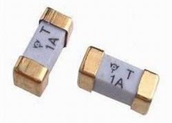 10.1x3.1mm 4012 alta tensione di superficie ad azione ritardata del fusibile 1A 600VAC 350VDC del supporto protetta contro le esplosioni