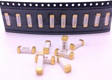 Fusibile sostituto rapido CQ40LF 500mA-40A 600VAC 350VDC del chip 4012 dell'UL CUL 10.1mmx 3.1mm con alto afflusso